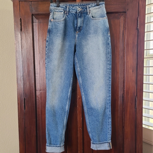 H&M Denim - H&M &Denim Mom Jean Size 27/32
